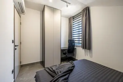 Krevet ili kreveti u jedinici u objektu Golden Sunset Sutivan - Exclusive 4-Star Apartment