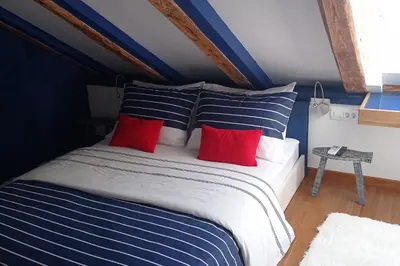 Krevet ili kreveti u jedinici u objektu Family friendly seaside apartments Duce - Omis - 8668