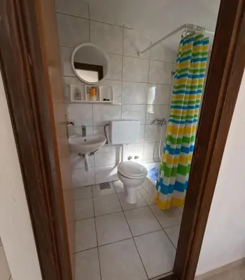 Kupaonica u objektu Marinela-Baška Voda