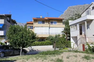 Zgrada u kojoj se nalazi apartman
