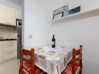 Kuhinja ili čajna kuhinja u objektu Studio Lončar-2 by Interhome
