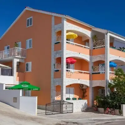 Apartments with parking space Hvar - 21877