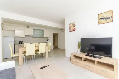 Kuhinja ili čajna kuhinja u objektu Apartment Nena