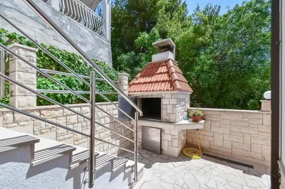 Zgrada u kojoj se nalazi apartman