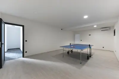 Stolni tenis u objektu Villa Marta ili u blizini