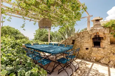 Tlocrt objekta Sea View Villa with Tennis Court - Dvori sv Jurja