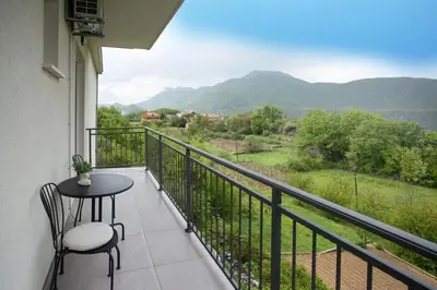 Pogled na planine ili pogled na planine iz apartmana