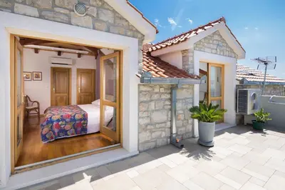 Zgrada u kojoj se nalazi apartman