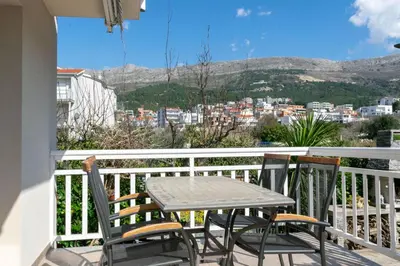 Pogled na planine ili pogled na planine iz apartmana