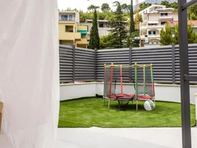 Dječje igralište u objektu Three-Bedroom Penthouse Apartment