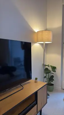 TV i/ili zabavni centar u objektu Azimut
