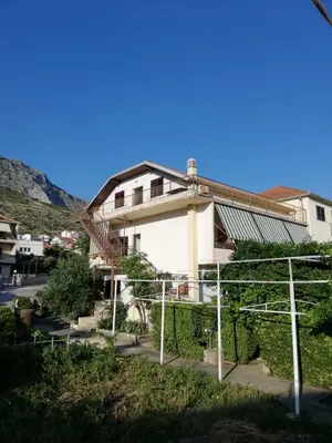 Pogled na planine ili pogled na planine iz apartmana