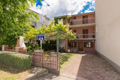 Zgrada u kojoj se nalazi apartman
