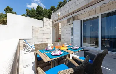 Balkon ili terasa u objektu Lovely Apartment In Brela With Wifi