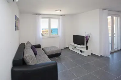 TV i/ili zabavni centar u objektu Apartments Diamond