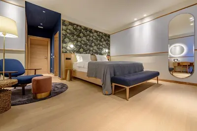 Krevet ili kreveti u jedinici u objektu Villa Crystalsea 1 & 2 infinity heatedpool seaview