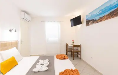 Krevet ili kreveti u jedinici u objektu 1 Bedroom Cozy Apartment In Baska Voda