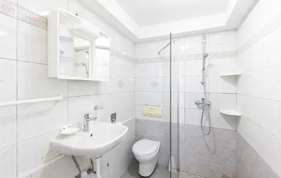 Kupaonica u objektu Nice Apartment In Baska Voda With House Sea View