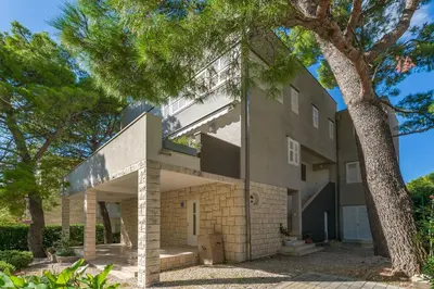 Zgrada u kojoj se nalazi apartman