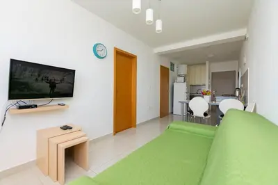 Kuhinja ili čajna kuhinja u objektu Apartments Djani