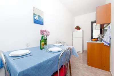 Kuhinja ili čajna kuhinja u objektu Apartments and Rooms Stjepan