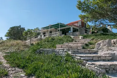 Vrt u objektu Seafront house Šolta