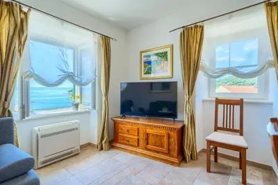 TV i/ili zabavni centar u objektu Villa Mir Vami