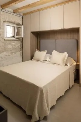 Krevet ili kreveti u jedinici u objektu Villa Maja Aurelia in the Centre-Romantic studio