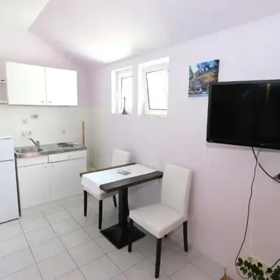Apartments Trogrli - Studio with Balcony and Sea View