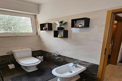 Kupaonica u objektu Holiday Home Sunrise - Three Bedroom Holiday Home