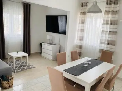 TV i/ili zabavni centar u objektu Villa Brazza - Two Bedroom Apartment 1