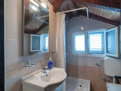 Kupaonica u objektu Holiday Home Aurora - Three bedroom Holiday Home