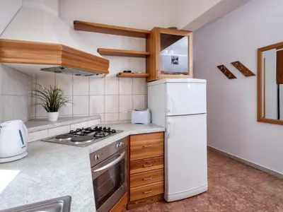 Kuhinja ili čajna kuhinja u objektu Dolac Green Side Apartments - Two Bedroom Apartment 2