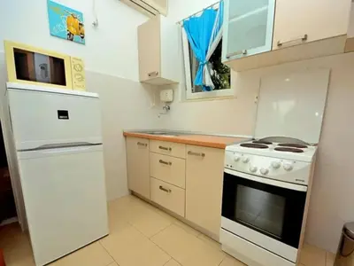 Kuhinja ili čajna kuhinja u objektu Coastal Breeze House - House