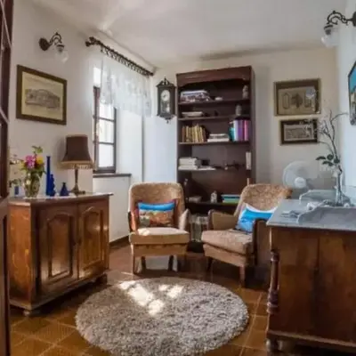 Stone House Seaside Retreat on Bra Island - Two Bedroom Apartment 1