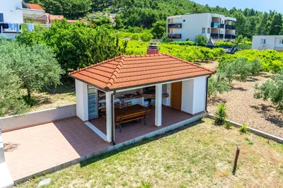 Zgrada u kojoj se nalazi apartman