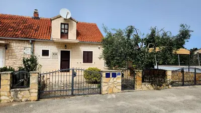 Zgrada u kojoj se nalazi apartman