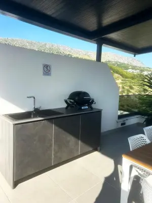Pogled na planine ili pogled na planine iz apartmana