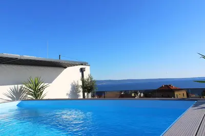 Bazen u objektu Roof Life Roko ili u blizini