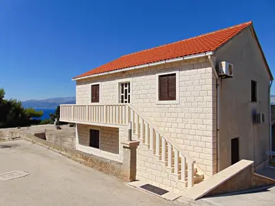 Zgrada u kojoj se nalazi apartman