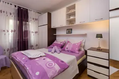 Krevet ili kreveti u jedinici u objektu Arca, Apartment with Sea View and Free Parking