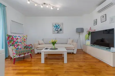 TV i/ili zabavni centar u objektu Apartments with parking space Makarska - 24301