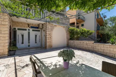 Zgrada u kojoj se nalazi apartman