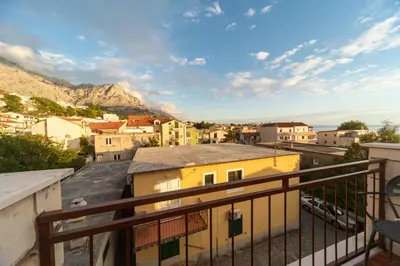 Pogled na planine ili pogled na planine iz apartmana