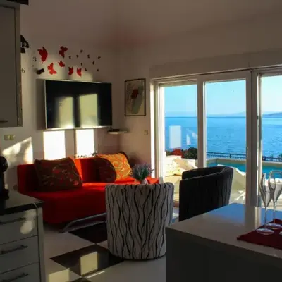 Seafront Apartment Sea Relax with Private Pool Balcony