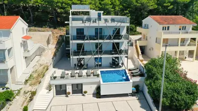 Bazen u objektu Apartman Mia 7 - Omis by Villas Guide ili u blizini