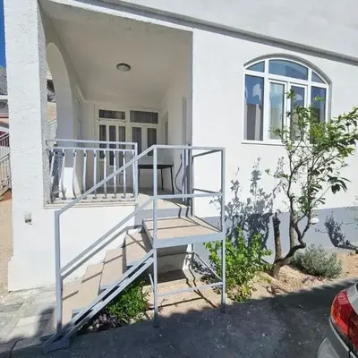 Chapel Road Apartments