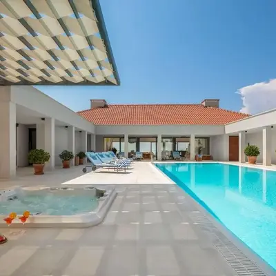 Villa Elaina