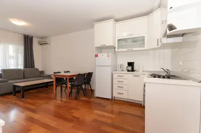 Kuhinja ili čajna kuhinja u objektu Apartment Martin Makarska, close to the beach