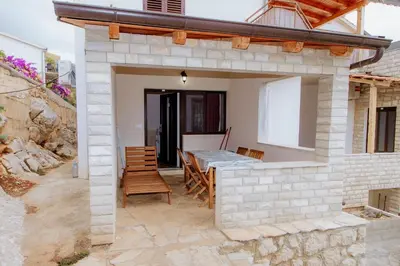 Zgrada u kojoj se nalazi apartman